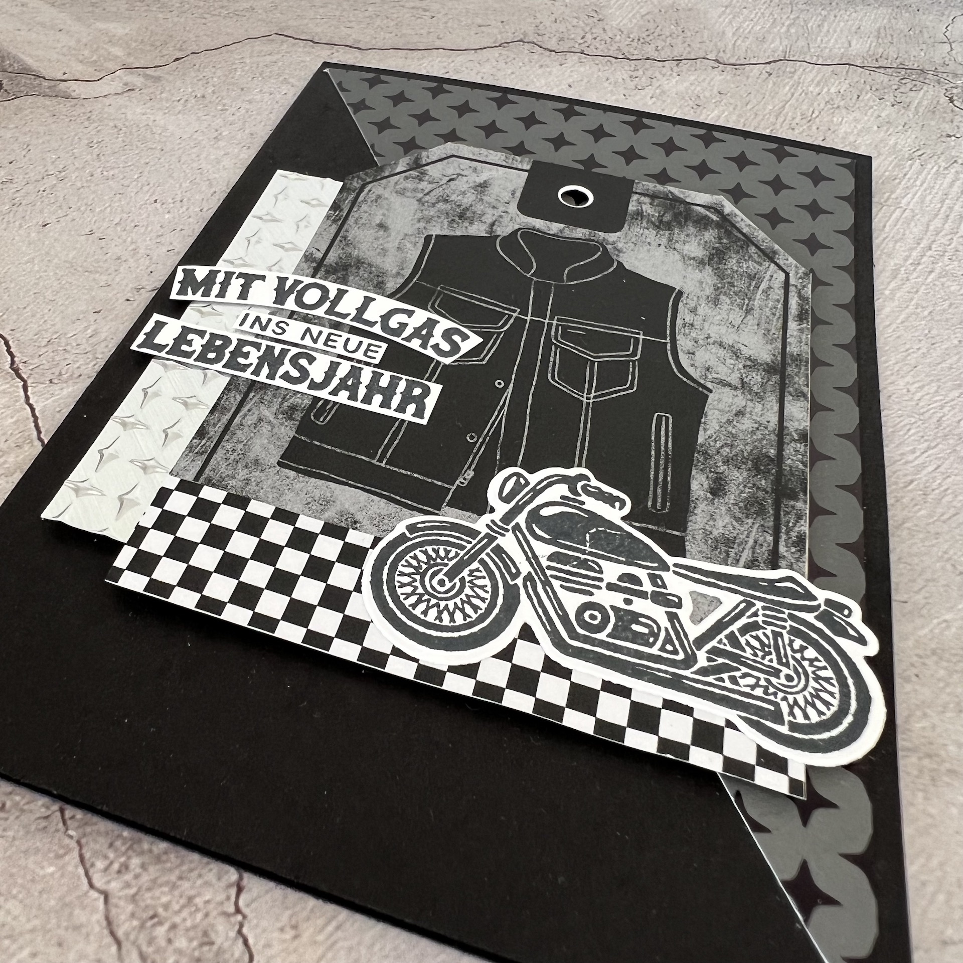 02.02. Karte in Schwarz 2.jpeg